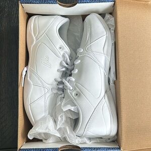 NEW Varsity Spirit Cheer Shoes Size 8